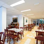 Rho Hotel 3*