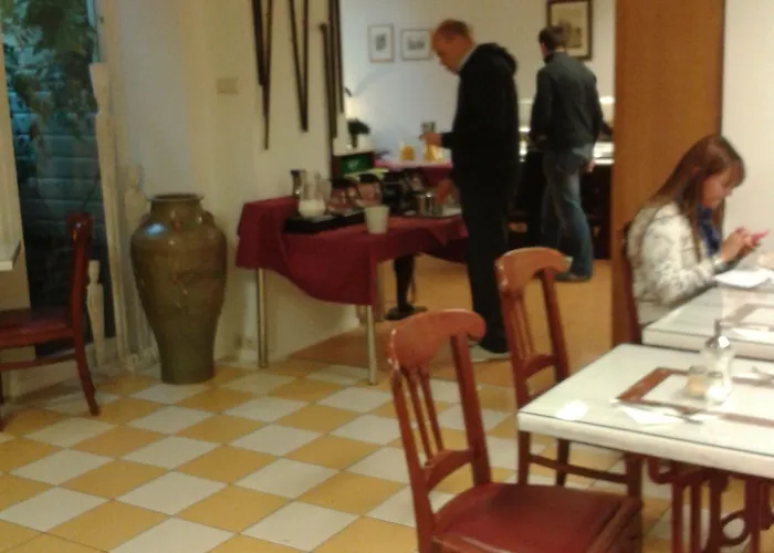 Rho Отель Амстердам