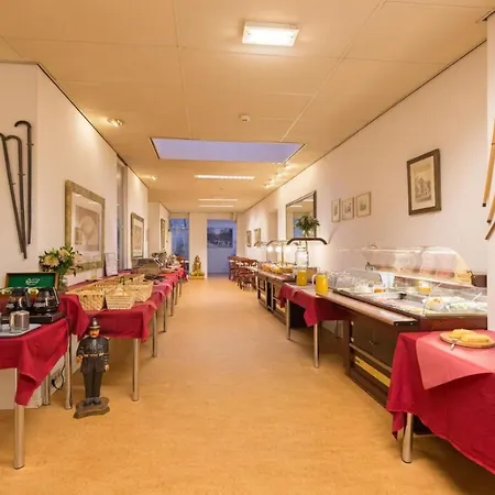 Hotell Rho 3*