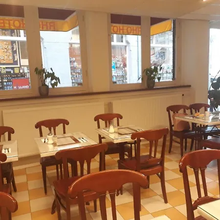 Rho Ξενοδοχείο 3*